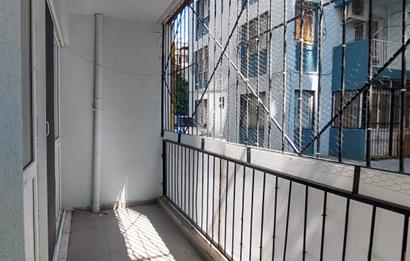 Bornova Gençlik Caddesi'nde 3+1 Satılık Daire