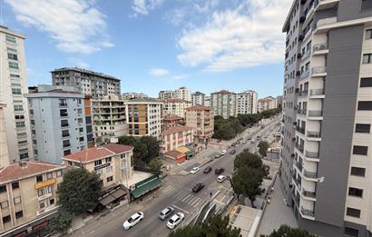 LOKASYONU KADAR KONUMU DA ÖZEL AYŞEKADIN METRO ÖNÜ 3+1