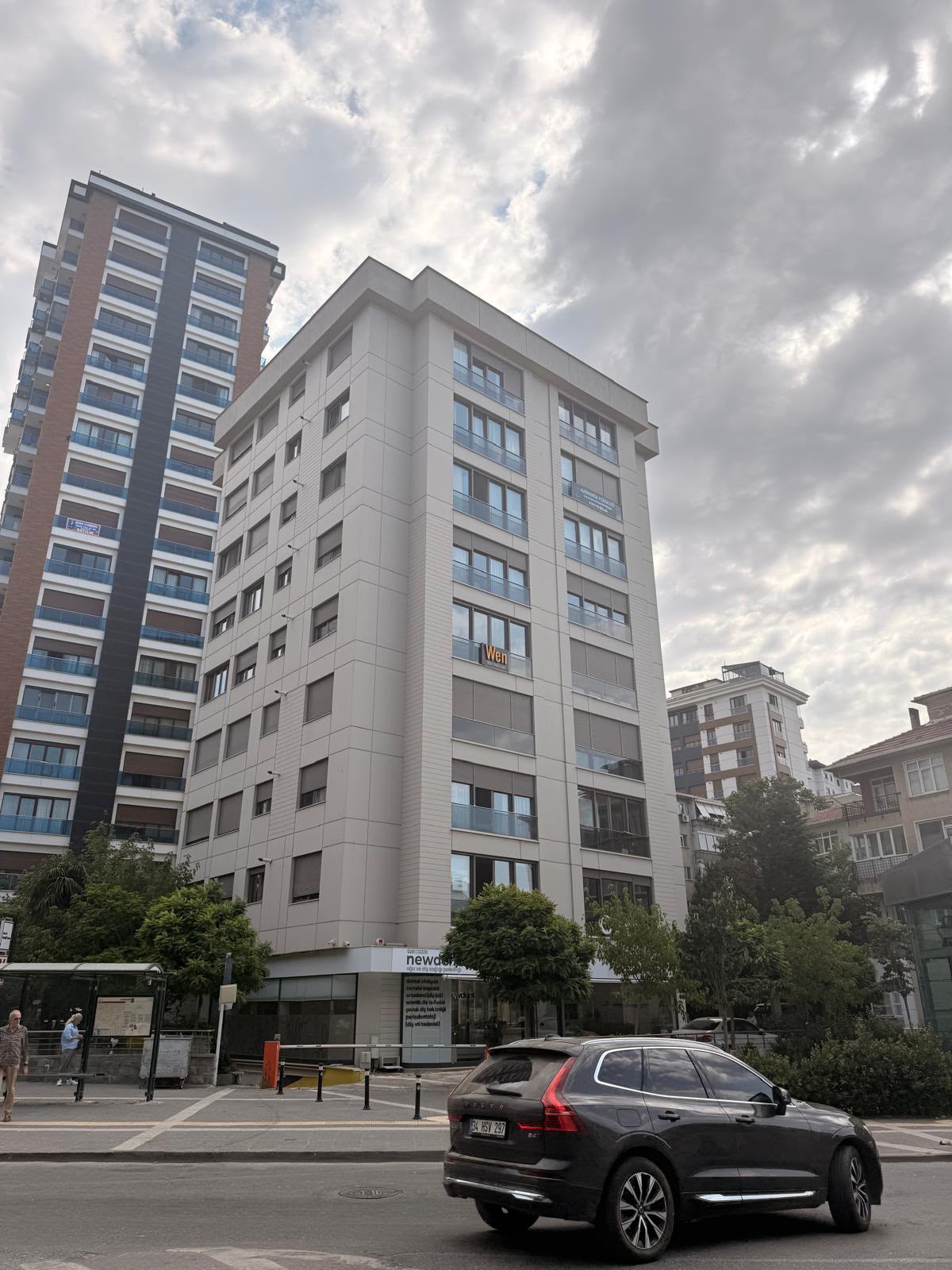 LOKASYONU KADAR KONUMU DA ÖZEL AYŞEKADIN METRO ÖNÜ 3+1