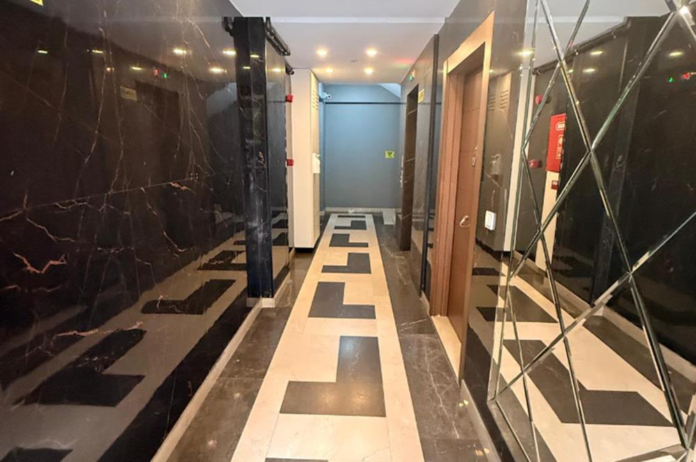 LOKASYONU KADAR KONUMU DA ÖZEL AYŞEKADIN METRO ÖNÜ 3+1