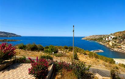 Bodrum Gündoğan Satılık 2+1 Villa Deniz Manzaralı Özel Plajlı