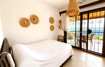 Bodrum Gündoğan Satılık 2+1 Villa Deniz Manzaralı Özel Plajlı
