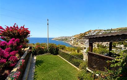 Bodrum Gündoğan Satılık 2+1 Villa Deniz Manzaralı Özel Plajlı