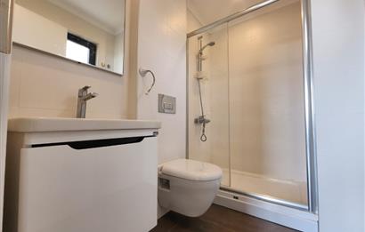 Zekeriyaköy'de Yeni Sitede Kiralık Villa