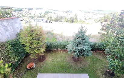 Zekeriyaköy'de Yeni Sitede Kiralık Villa