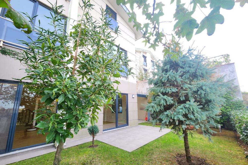 Zekeriyaköy'de Yeni Sitede Kiralık Villa