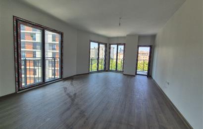 KOZYATAĞI MERKEZİ KONUMDA SATILIK SIFIR 3+1 DAİRE