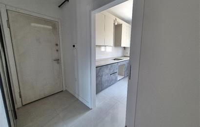 Kozyatağı'nda Satılık 3+1 Merkezi Konumlu Ferah Daire