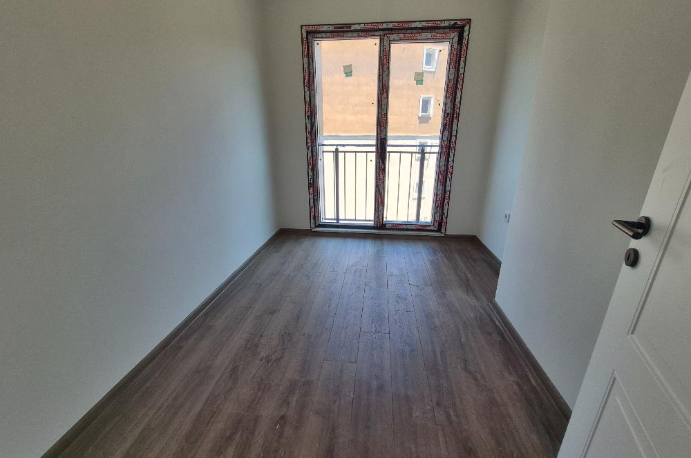 Kozyatağı'nda Satılık 3+1 Merkezi Konumlu Ferah Daire