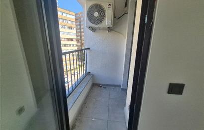 Kadıköy Merdivenköy'de Kiralık 2+1 Yerden Isıtmalı Daire