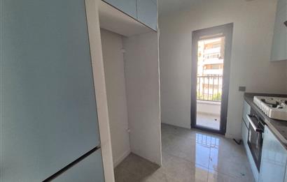 Kadıköy Merdivenköy'de Kiralık 2+1 Yerden Isıtmalı Daire