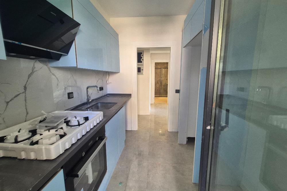 Kadıköy Merdivenköy'de Kiralık 2+1 Yerden Isıtmalı Daire