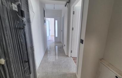 Kadıköy Merdivenköy'de Kiralık 2+1 Yerden Isıtmalı Daire