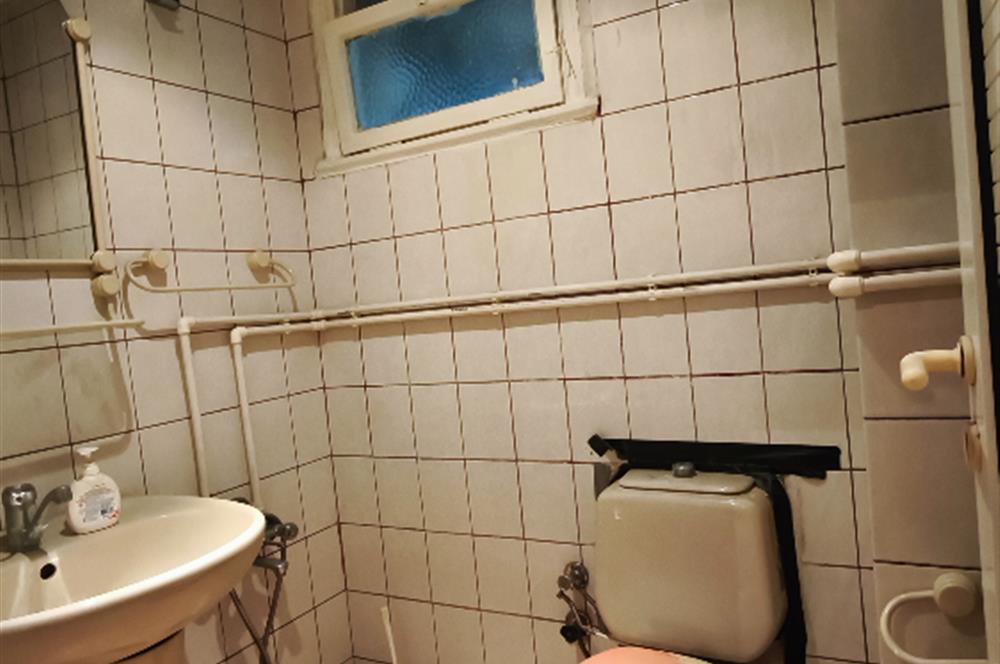 Kadıköy Altıyol'da Kiralık Ofis 3+1 