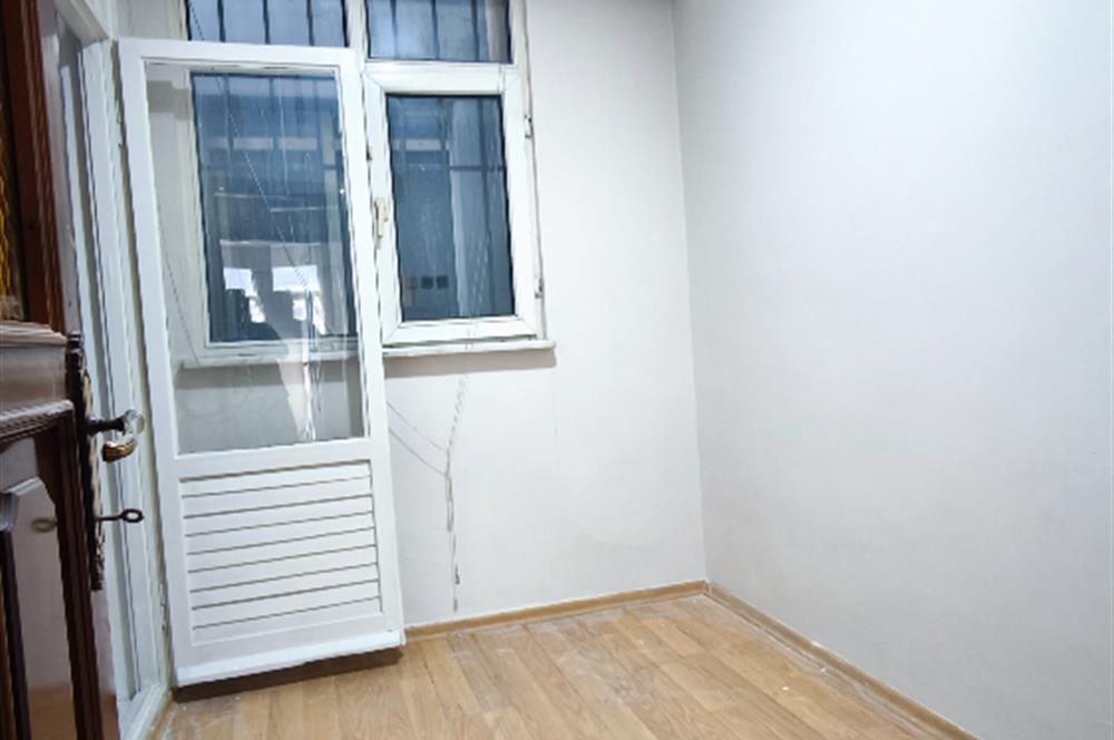 Kadıköy Altıyol'da Kiralık Ofis 3+1 