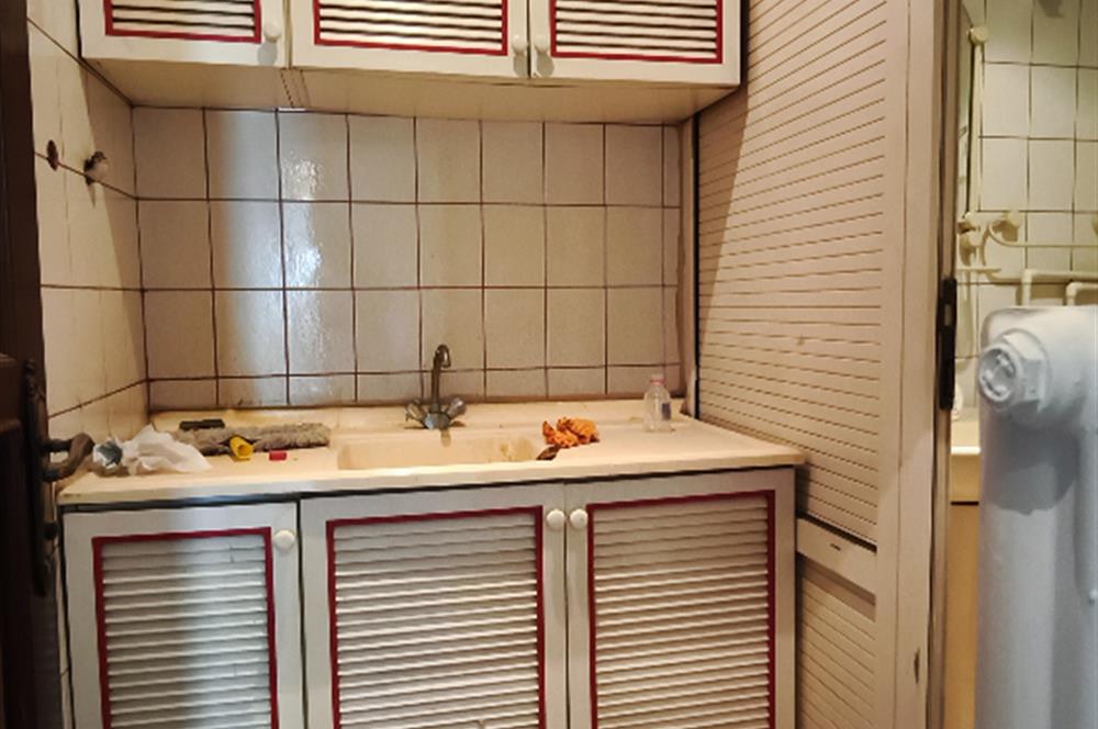 Kadıköy Altıyol'da Kiralık Ofis 3+1 