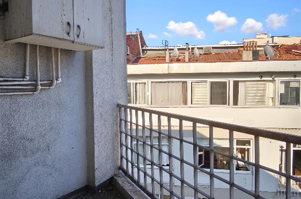 Kadıköy Altıyol'da Kiralık Ofis 3+1 