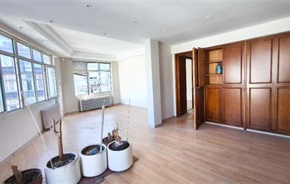 Kadıköy Altıyol'da Kiralık Ofis 3+1 