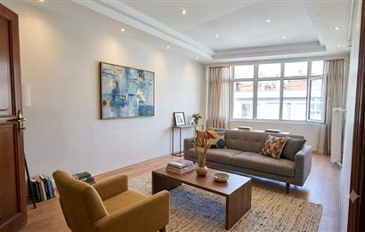Kadıköy Altıyol'da Kiralık Ofis 3+1 