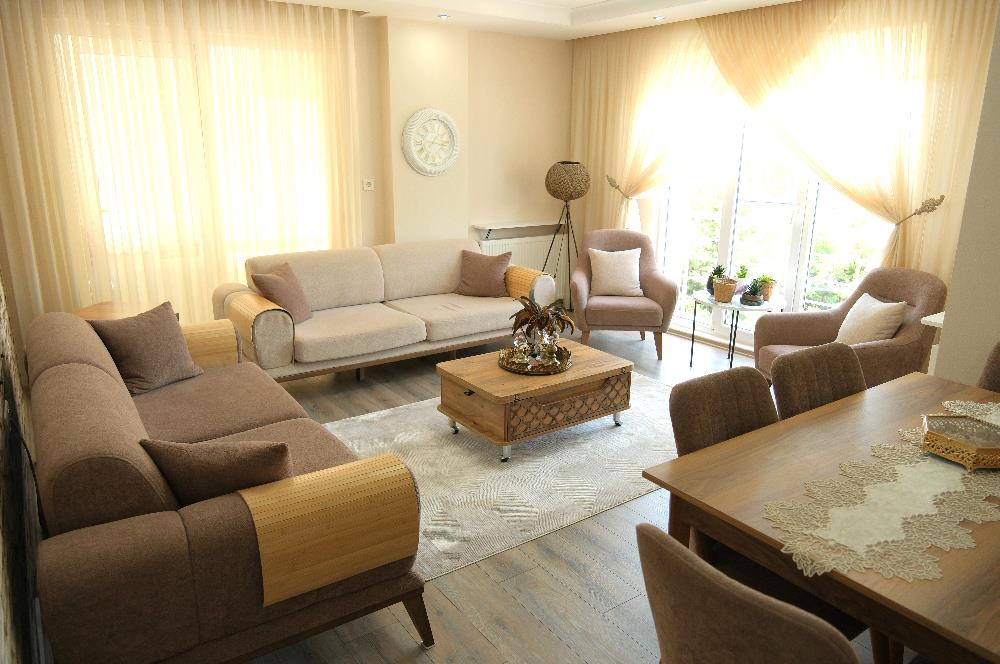 C21 Bal'dan Bahçelievler Mah.'de Park Manzaralı Satılık 2+1 Daire