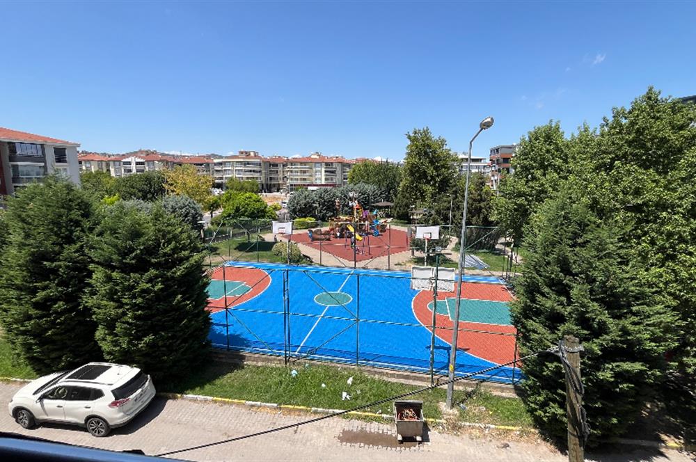 C21 Bal'dan Bahçelievler Mah.'de Park Manzaralı Satılık 2+1 Daire