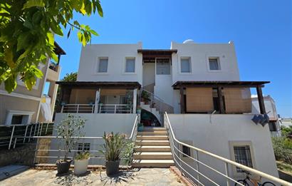 Bodrum Turgutreis Alt Karabağ Mevkiinde Satılık Site İçinde Müstakil Bahçeli Masrafsız 3+1 BahçeDubleksi