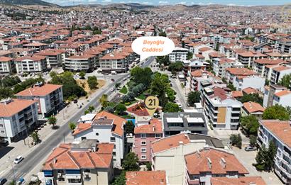 C21 Bal'dan Bahçelievler Mah.'de Park Manzaralı Satılık 2+1 Daire