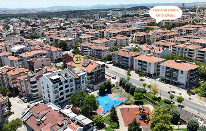 C21 Bal'dan Bahçelievler Mah.'de Park Manzaralı Satılık 2+1 Daire