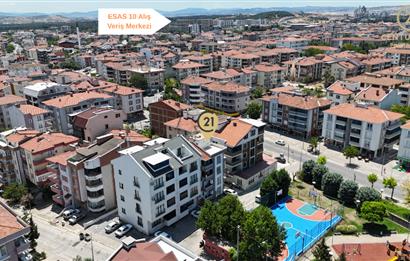 C21 Bal'dan Bahçelievler Mah.'de Park Manzaralı Satılık 2+1 Daire