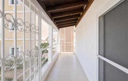 Bodrum Turgutreis Alt Karabağ Mevkiinde Satılık Site İçinde Müstakil Bahçeli Masrafsız 3+1 BahçeDubleksi