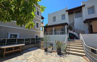 Bodrum Turgutreis Alt Karabağ Mevkiinde Satılık Site İçinde Müstakil Bahçeli Masrafsız 3+1 BahçeDubleksi
