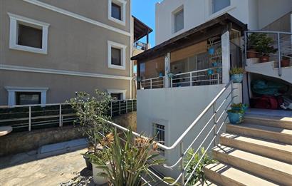 Bodrum Turgutreis Alt Karabağ Mevkiinde Satılık Site İçinde Müstakil Bahçeli Masrafsız 3+1 BahçeDubleksi