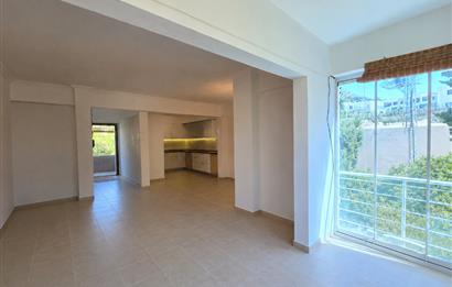 Bodrum Turgutreis Alt Karabağ Mevkiinde Satılık Site İçinde Müstakil Bahçeli Masrafsız 3+1 BahçeDubleksi