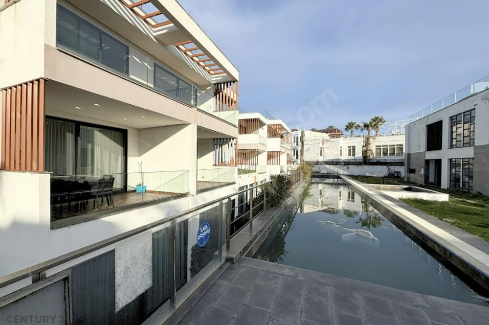 Bodrum Merkezi Konumda Denize Yakın Satılık 2+1 Dubleks Daire