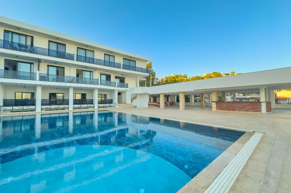 24 Saat Güvenlikli Sitede Kapalı Otoparklı 1+1 Daire