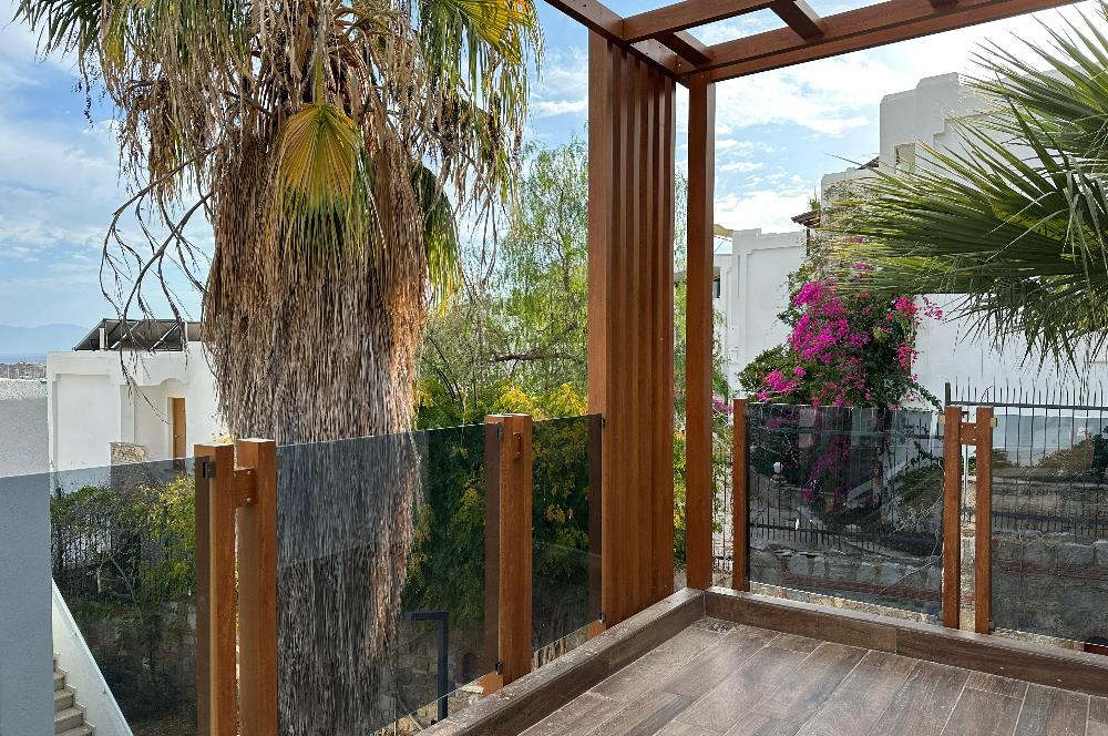 24 Saat Güvenlikli Sitede Kapalı Otoparklı 1+1 Daire