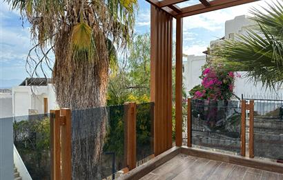24 Saat Güvenlikli Sitede Kapalı Otoparklı 1+1 Daire