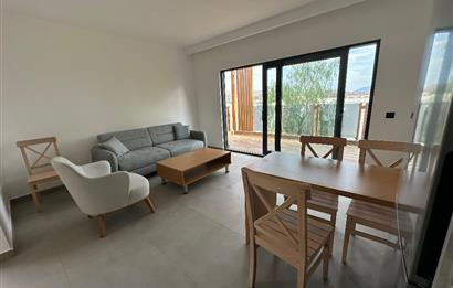 24 Saat Güvenlikli Sitede Kapalı Otoparklı 1+1 Daire
