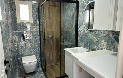24 Saat Güvenlikli Sitede Kapalı Otoparklı 1+1 Daire