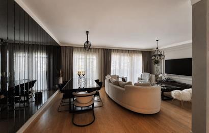Tema İstanbul'da havuza cephe bahçe katı 4+1 kiralık daire