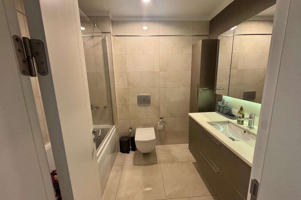 Tema İstanbul'da havuza cephe bahçe katı 4+1 kiralık daire
