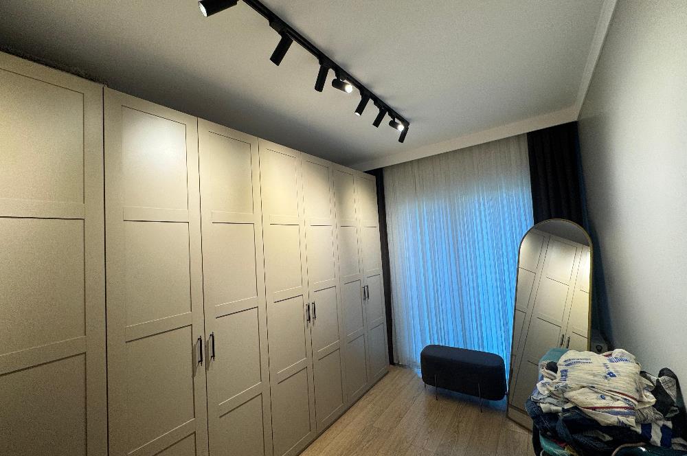 Tema İstanbul'da havuza cephe bahçe katı 4+1 kiralık daire