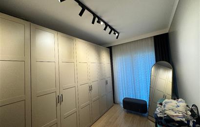 Tema İstanbul'da havuza cephe bahçe katı 4+1 kiralık daire