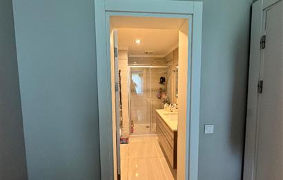 Tema İstanbul'da havuza cephe bahçe katı 4+1 kiralık daire