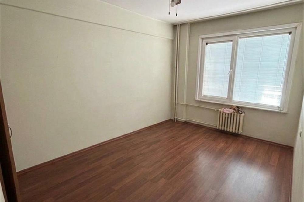 Kadıköy'de Merkezi Konumda Satılık Daire