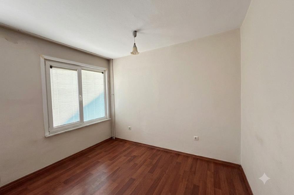 Kadıköy'de Merkezi Konumda Satılık Daire