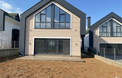 Loft Doğa Koru Evlerinde Mobilyalı Şömineli Villa