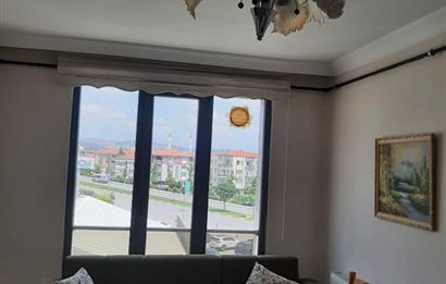 CENTURY 21 BAL GAYRİMENKUL'DEN İZMİR YOLU ÜZERİ ADLİYE AVM ŞEHİR HASTANESİNE YÜRÜME MESAFESİ  HANZADE KONUTLARINDA NET 50 M2  FERAH GENİŞ BALKONLU 1+1 