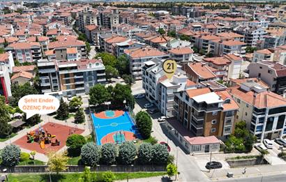C21 Bal'dan Bahçelievler Mah.'de Park Manzaralı Satılık 2+1 Daire