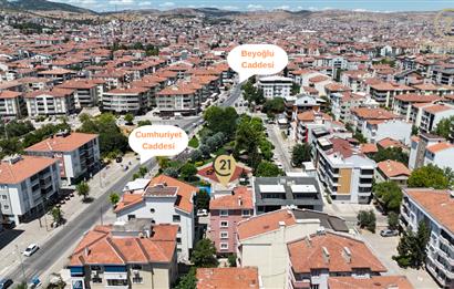 C21 Bal'dan Bahçelievler Mah.'de Park Manzaralı Satılık 2+1 Daire